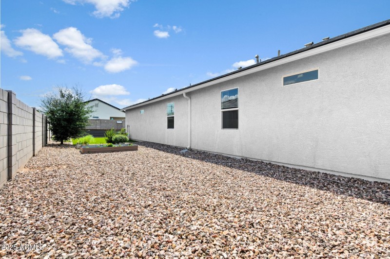 27-web-or-mls-1055 W Tuli Way-27