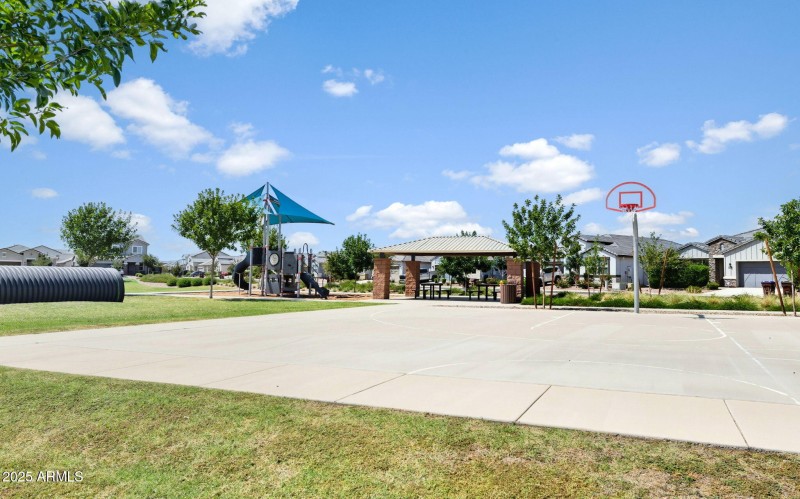 28-web-or-mls-1055 W Tuli Way-28