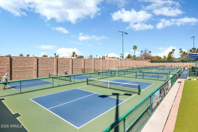 pickleball courts