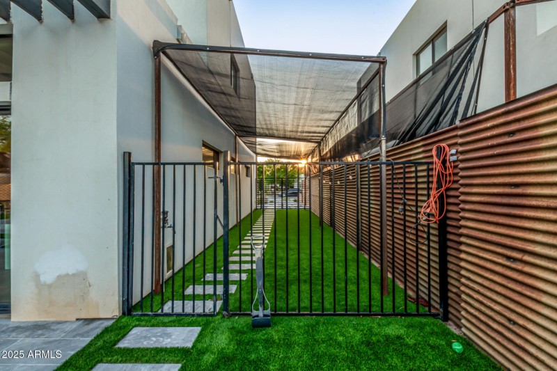 Sideyard