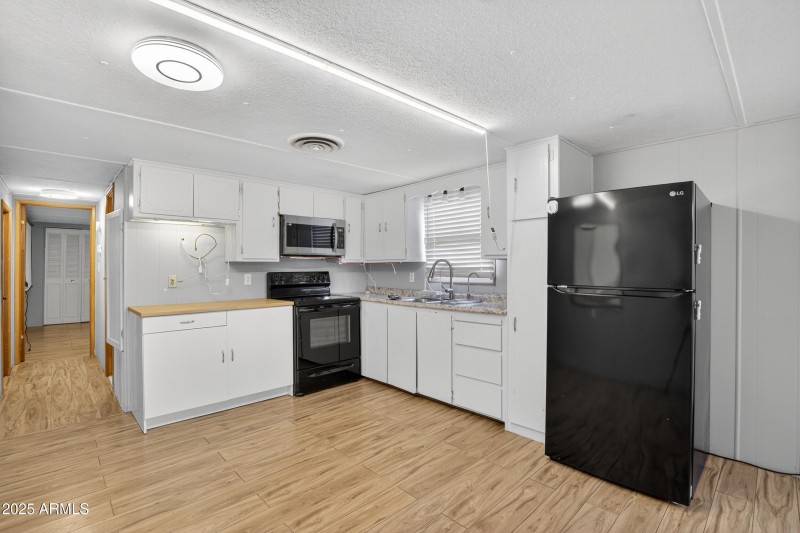 Kitchen 4