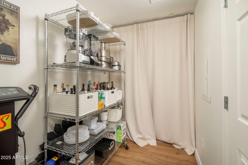Pantry/Laundry
