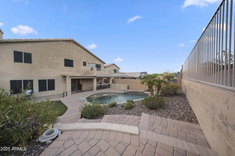 Multi-Level Poolside Landscaping