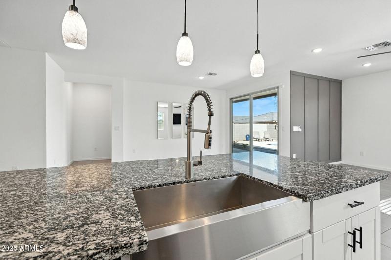 17-web-or-mls-Marin -17