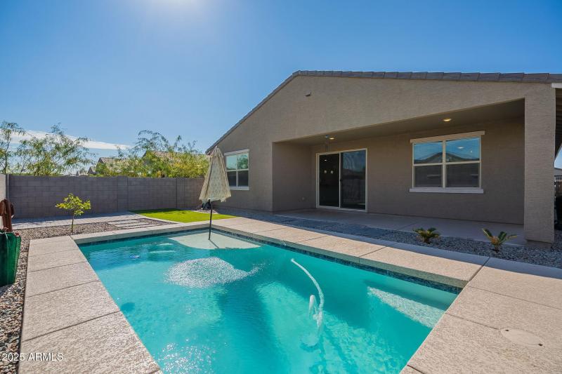 57-web-or-mls-Marin -57