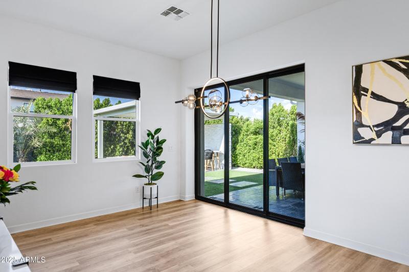 4030 W Serpentine Dr-19