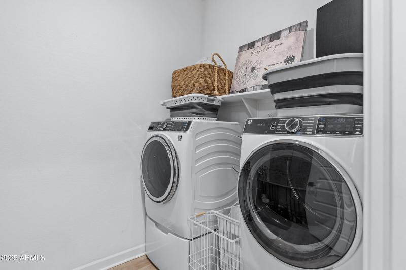 4030 W Serpentine Dr-33