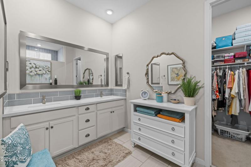 28-web-or-mls-2228 W Caldwell St, Phoeni