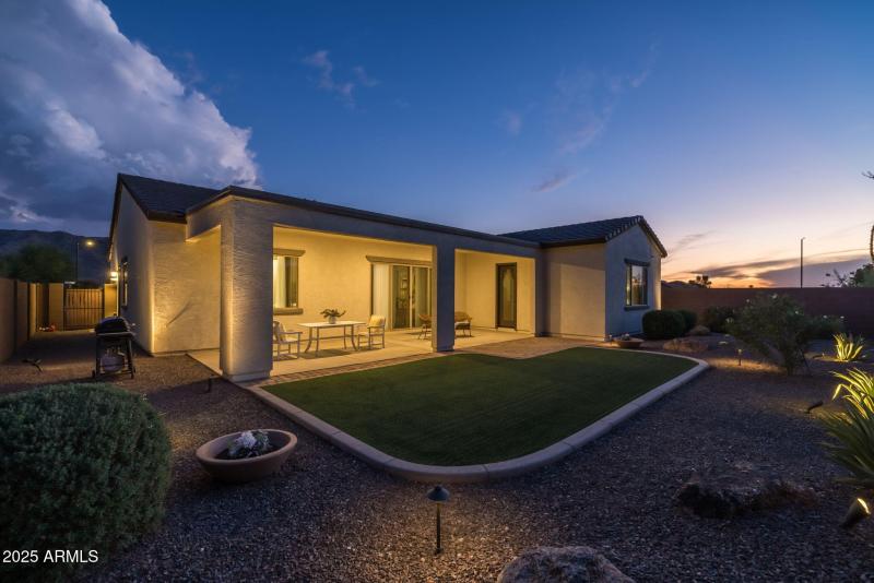 48-web-or-mls-2228 W Caldwell St, Phoeni