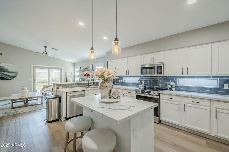 10-web-or-mls-Millbrae-10