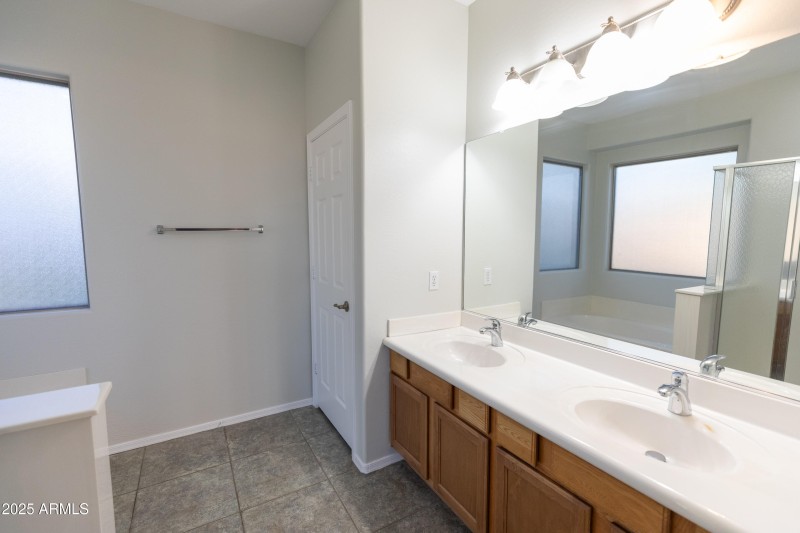 jkp-2252EDartmouth-18