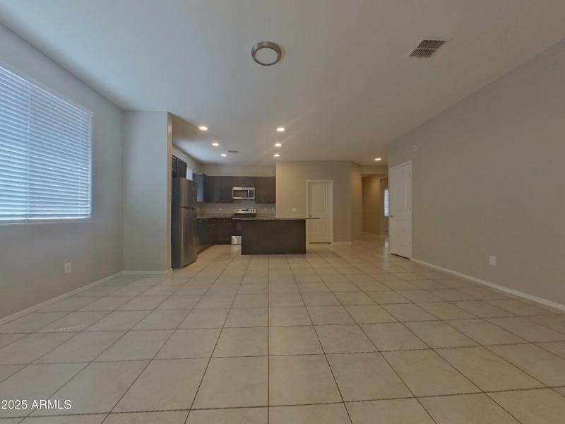 2_pc_N4RLpzufGn_WRzRmtfH9G_other_room_DW