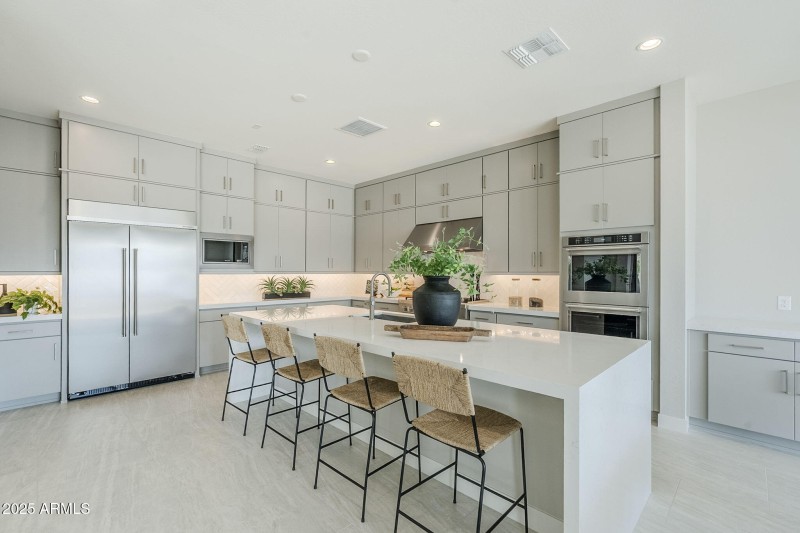 Kitchen W Island Seating