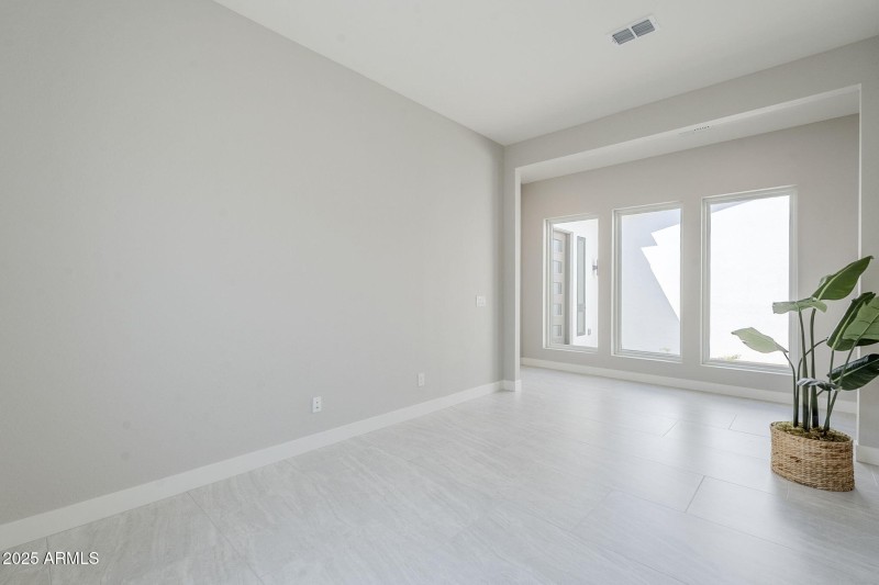 24-web-or-mls-Misty-24