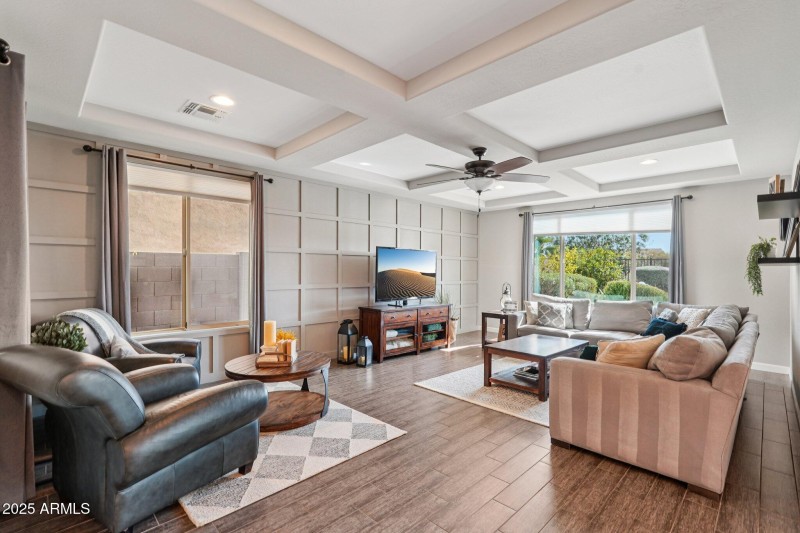 13-web-or-mls-S Girard St-S2908-013