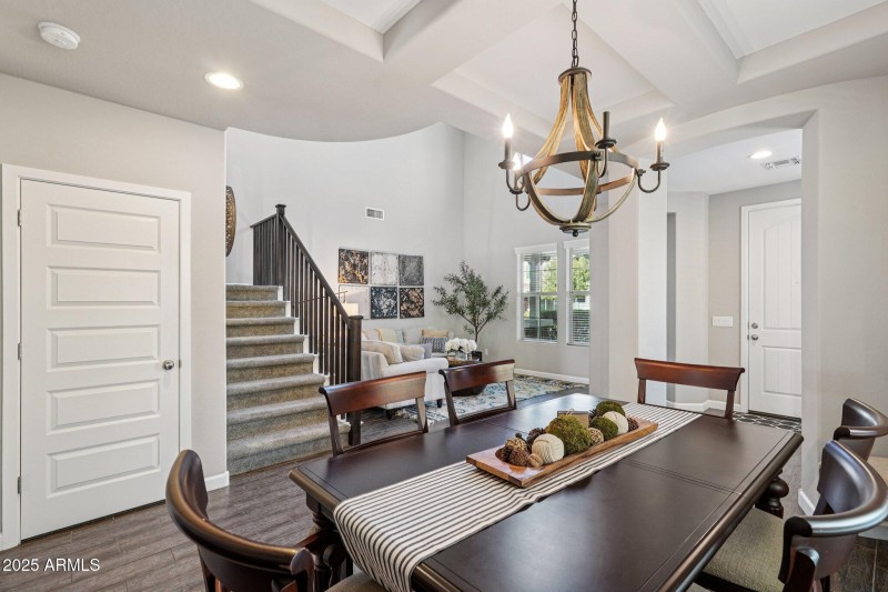 17-web-or-mls-S Girard St-S2908-017