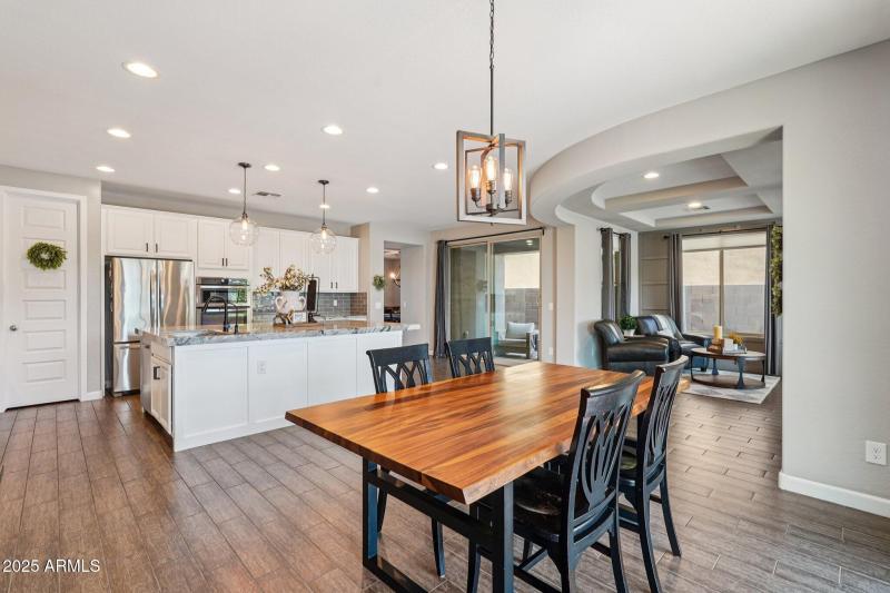 20-web-or-mls-S Girard St-S2908-020