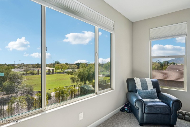 50-web-or-mls-S Girard St-S2908-050