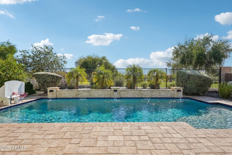 65-web-or-mls-S Girard St-S2908-065