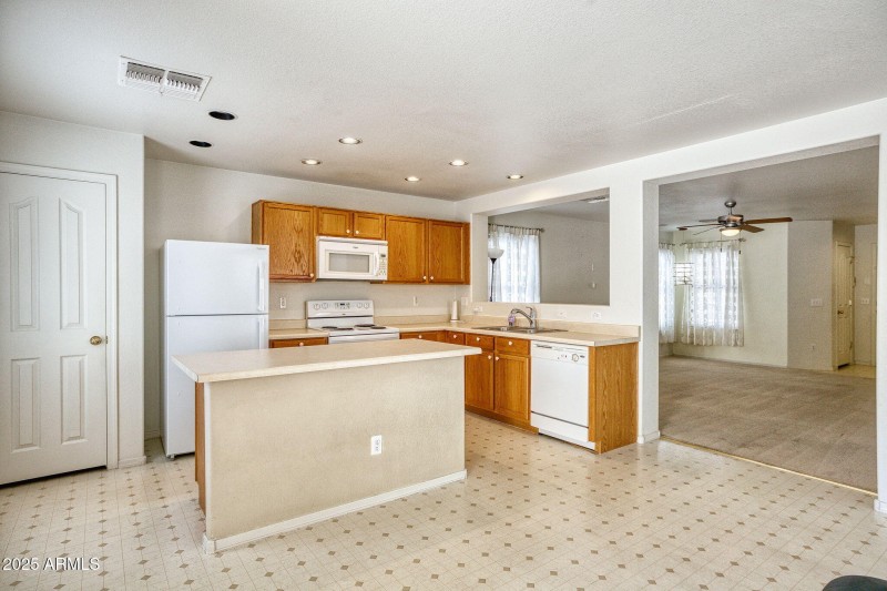 18567 W Douglas Way Surprise - 210