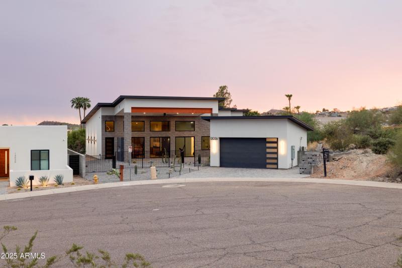 13036 North 23rd Pl, Phoenix, AZ 85022,