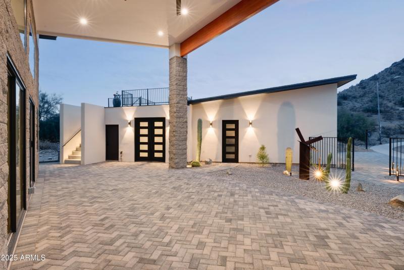 13036 North 23rd Pl, Phoenix, AZ 85022,