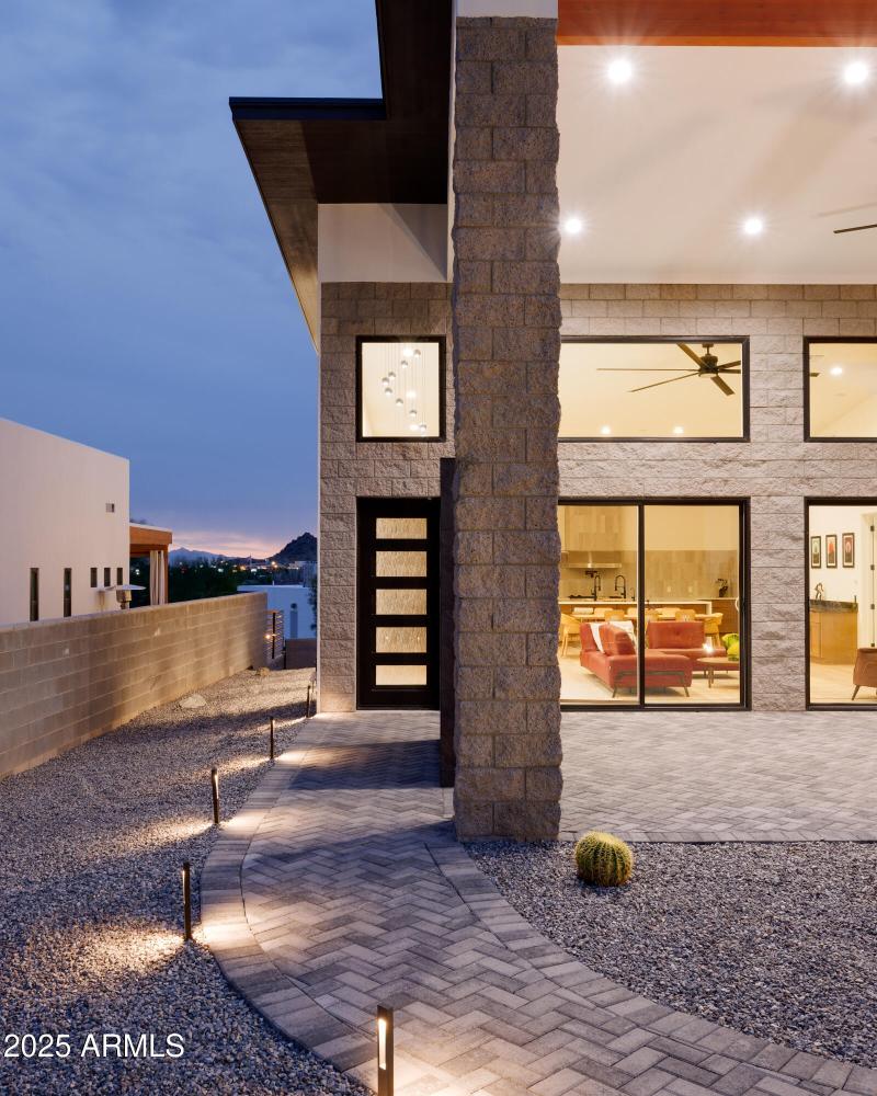 13036 North 23rd Pl, Phoenix, AZ 85022,