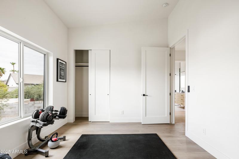 13036 North 23rd Pl, Phoenix, AZ 85022,