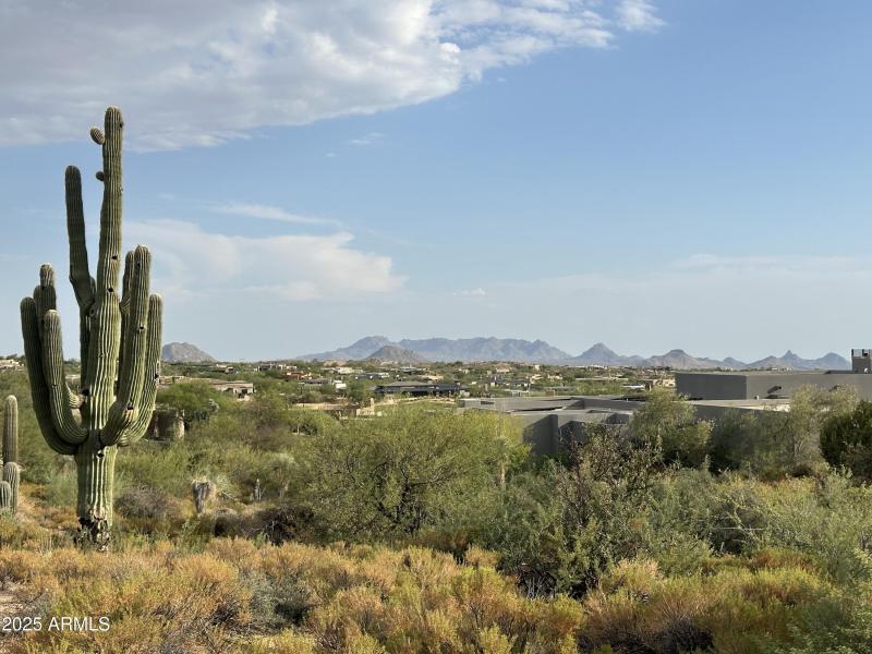 002_125 Apache Peak- Day