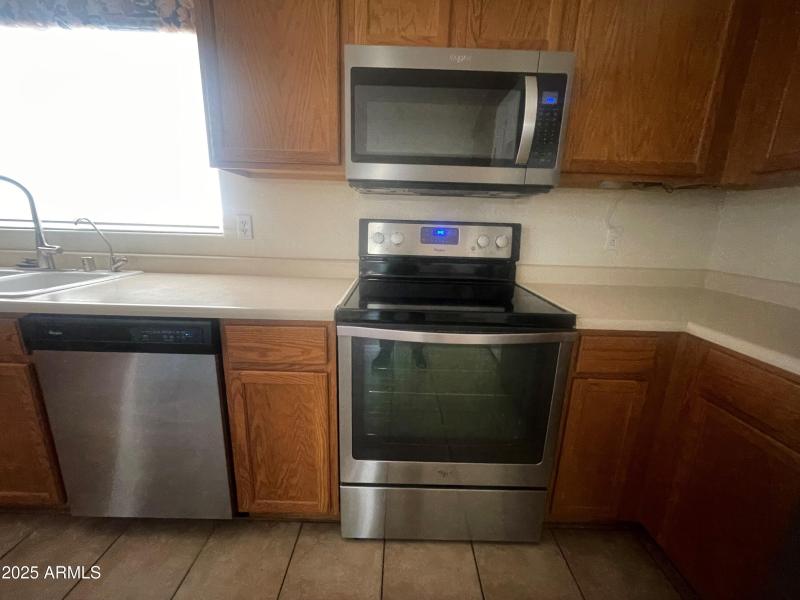 10379 W Tonopah Dr 20