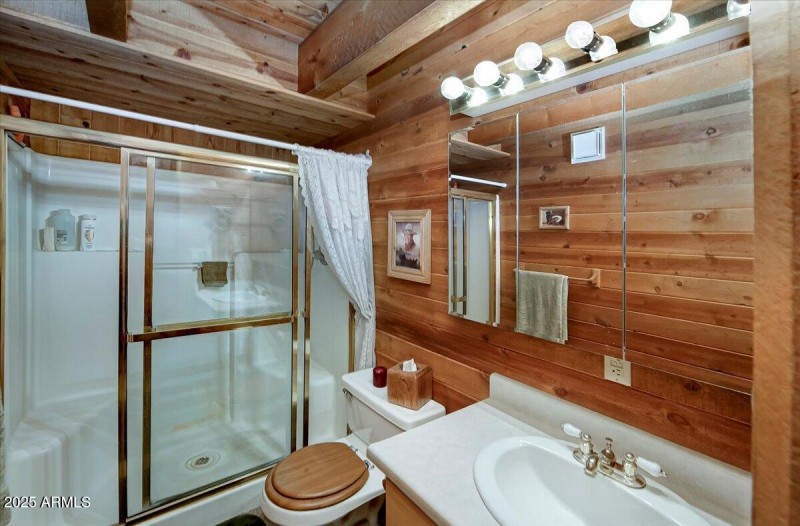 20-Primary Bathroom