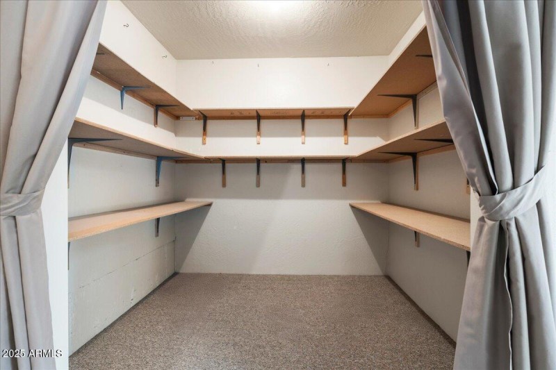 37-Storage Area