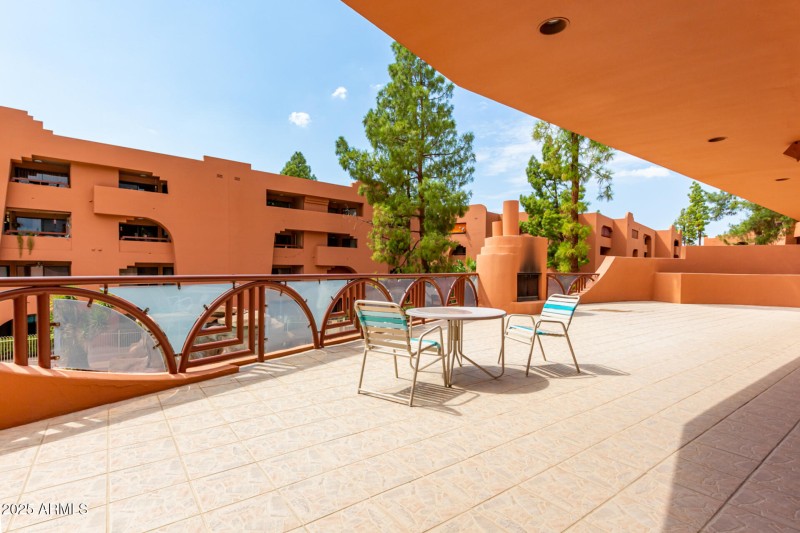 29 - Paradise Village