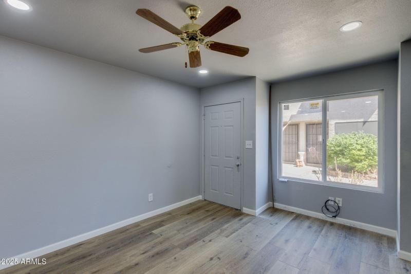 9-web-or-mls-ext_-34