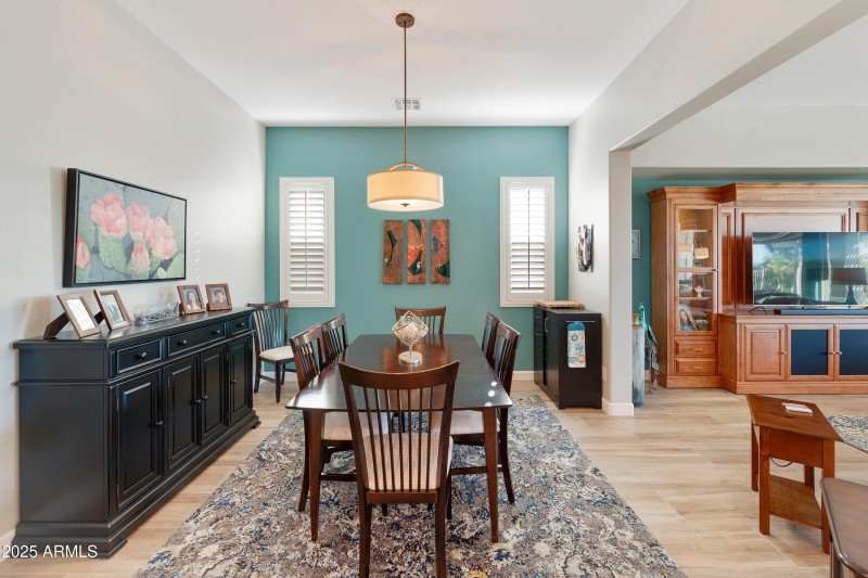 4267 E-010-053-dlb-MLS_Size