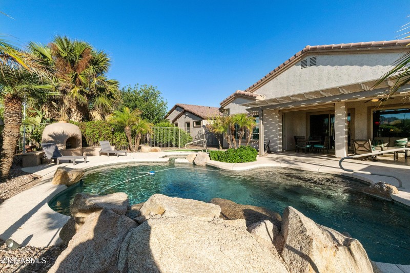 4267 E-039-044-DLB 4181-MLS_Size