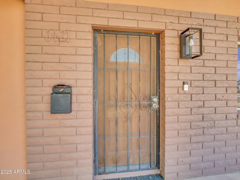 05-3421 W Country Gables Dr-5