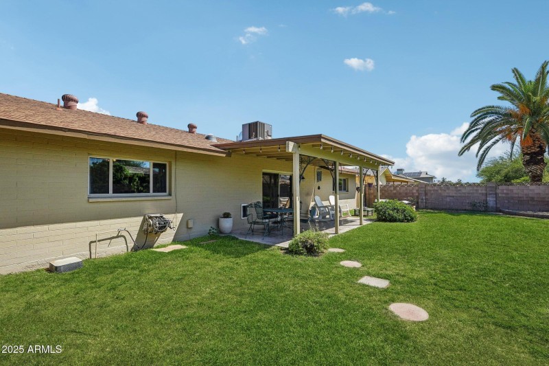 62-web-or-mls-W Caribbean Ln-S0909-062