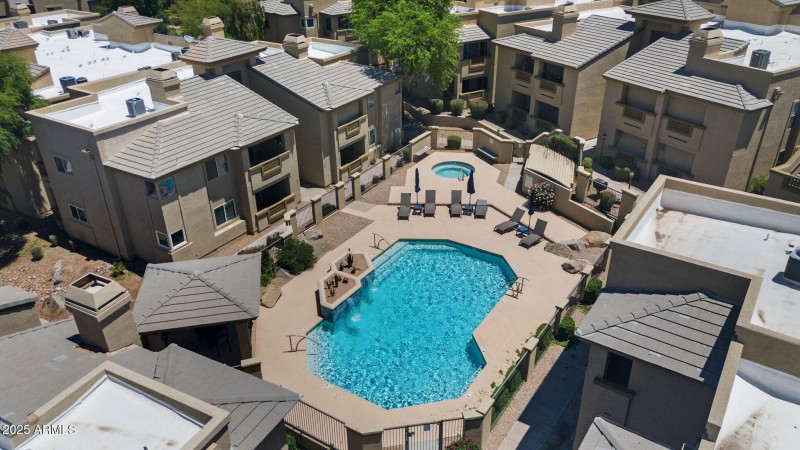 1-web-or-mls-1880-e-morten-ave-221