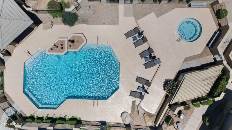 2-web-or-mls-1880-e-morten-ave-221