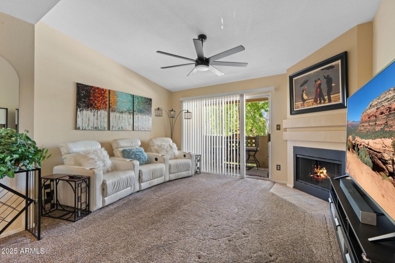 26-web-or-mls-1880-e-morten-ave-221