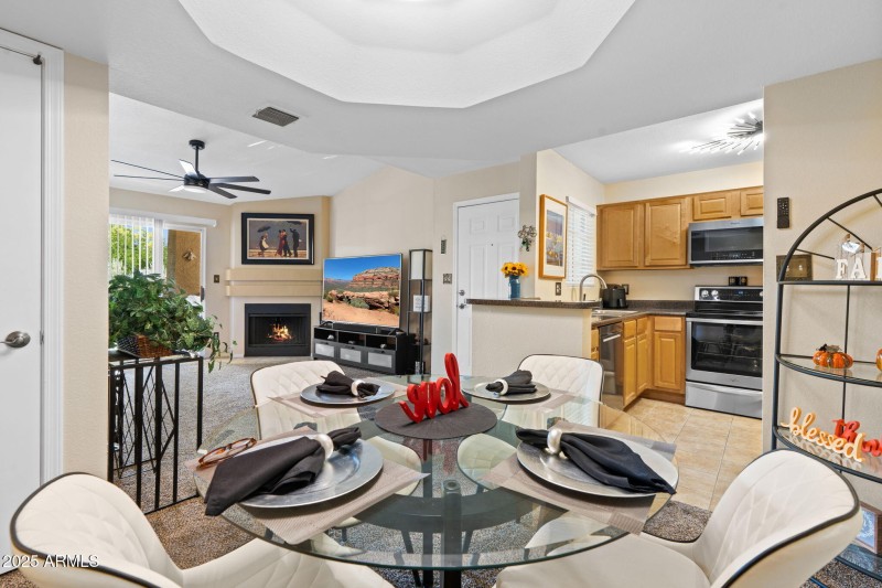 30-web-or-mls-1880-e-morten-ave-221