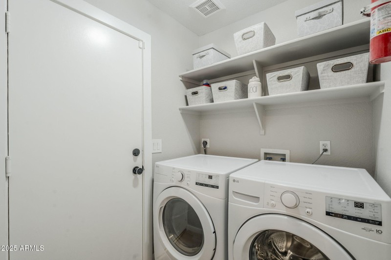 9-web-or-mls-Millbrae-9