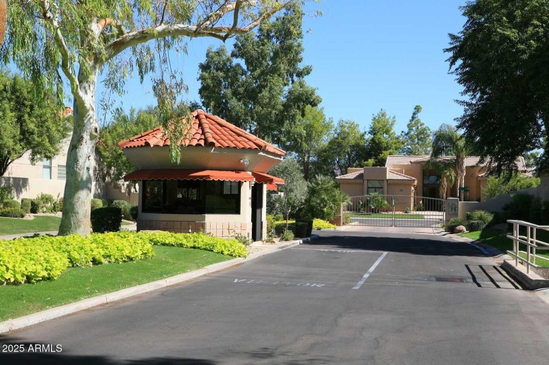 Scottsdale Country Club-Guard Gate Entry