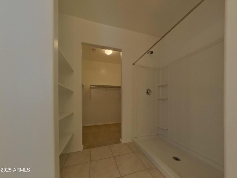 8_pc_HWB9FFHNWP_9g4cCMWWrV_layout_0