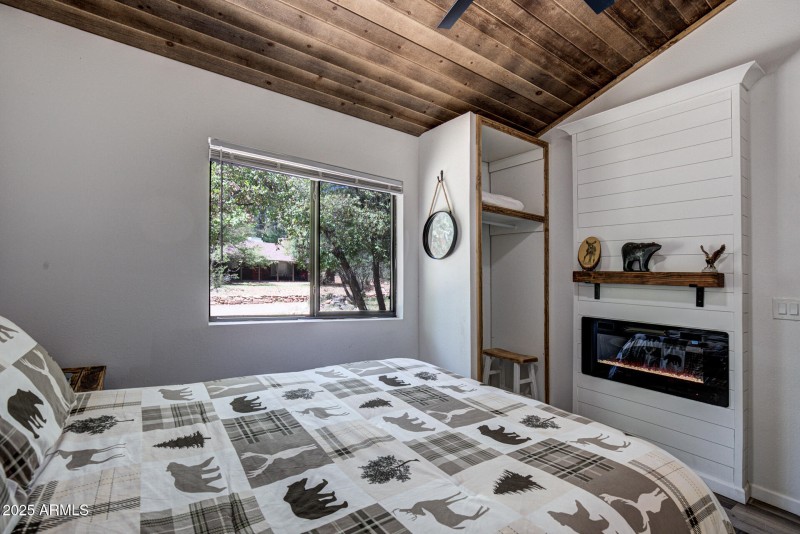 0D0A1520And10more_hr4 copy.jpgps