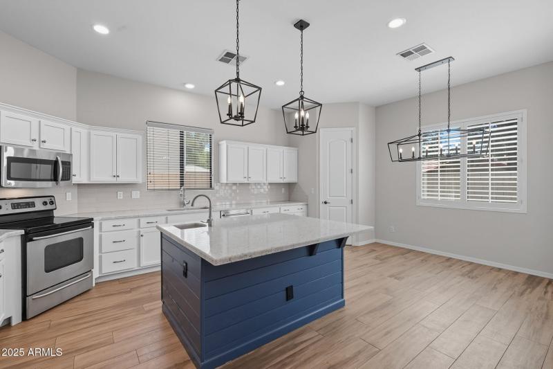 10-web-or-mls-Kings-10