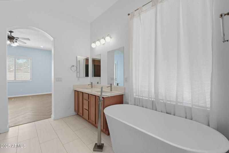 22-web-or-mls-Kings-22