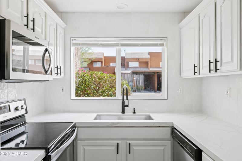 2014 N 51st Way, Phoenix, AZ 85008, USA_