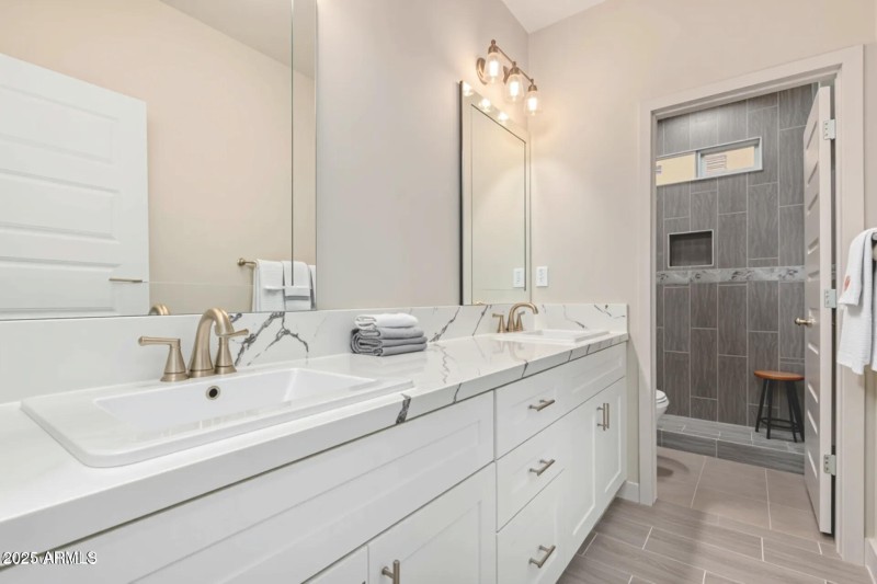 collov-ai_20250909125739_sqak7j